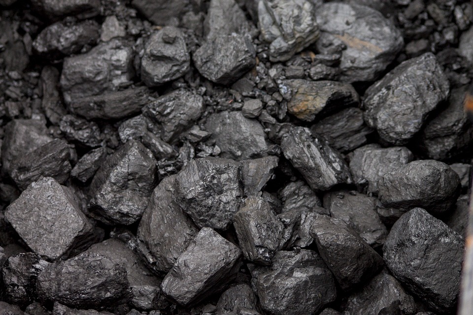coal - Discover the history of Bideford Black. [ATTDT]